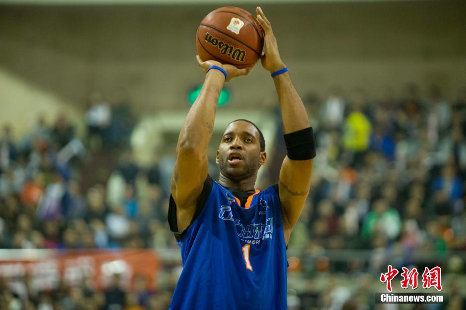 水庆霞凭借 水庆霞凭借