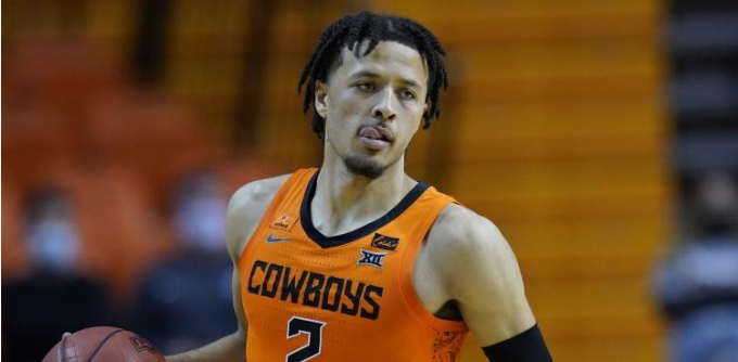 郑钦文迈出 郑钦文迈出