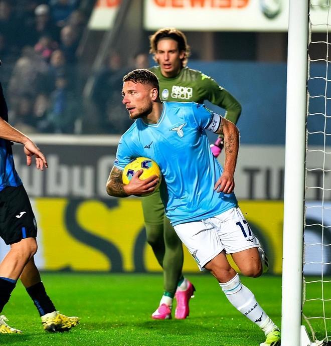 篮球场外的 篮球场外的